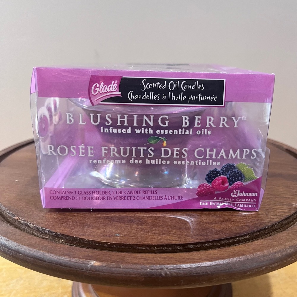 Glade Scented Oil Candles Blushing Berry Starter Kit Glass Holder 2 Refills Disc